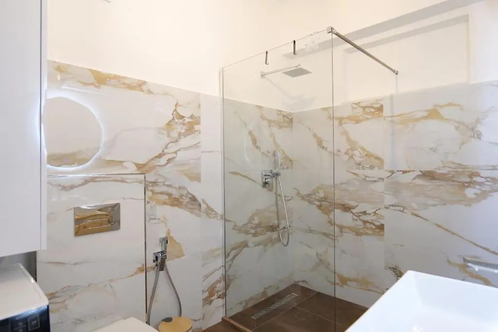 Saint 40 Suites Premium Flat Sarande